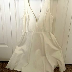 Medium, white mini dress